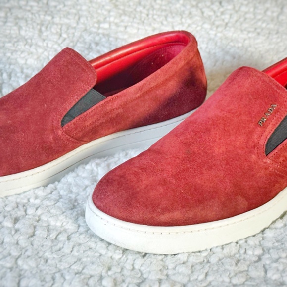 Prada Men’s Size 10 Red Suede Loafers main image 11